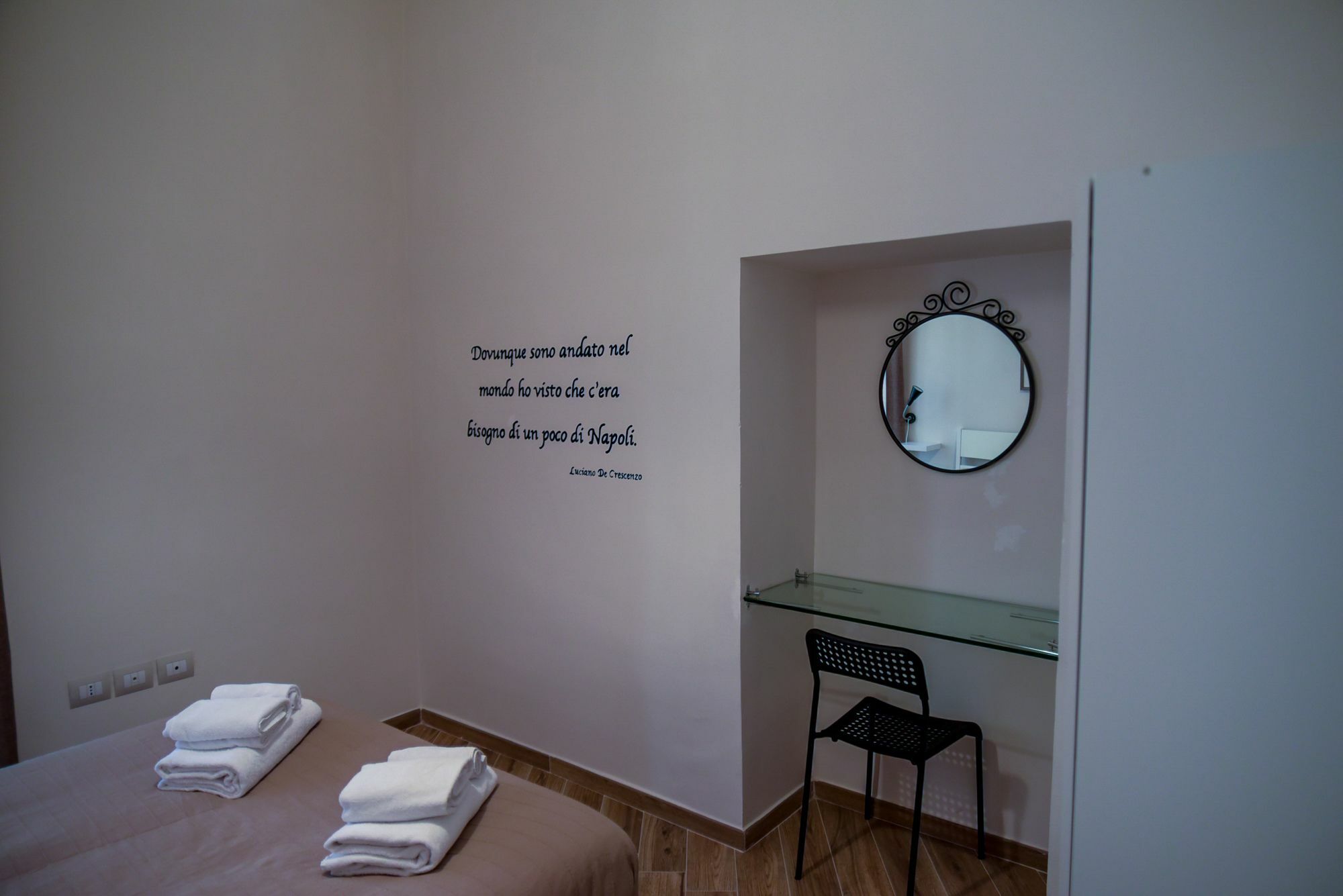 Guesthouse Marcanto - Duomo ナポリ エクステリア 写真